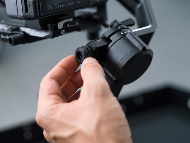 Finjusteringshjul på alle akser gjør balanseringen rask og presis.