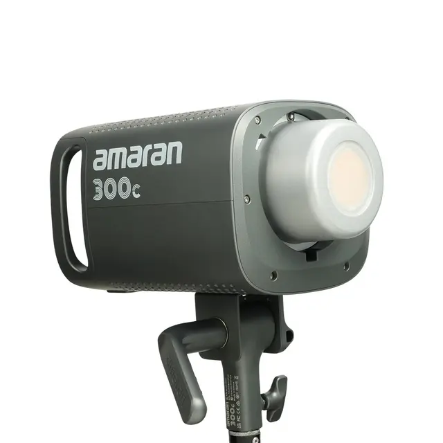 Amaran 300c LED Lampe 300W. 2500-7500K Fullfarge RGB LED 