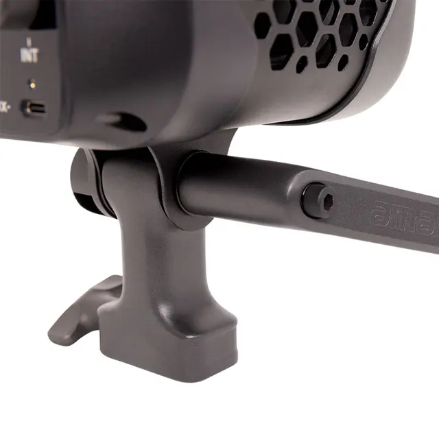 Amaran Halo 200x 200W. 2700K-6500K. Bi-Color 