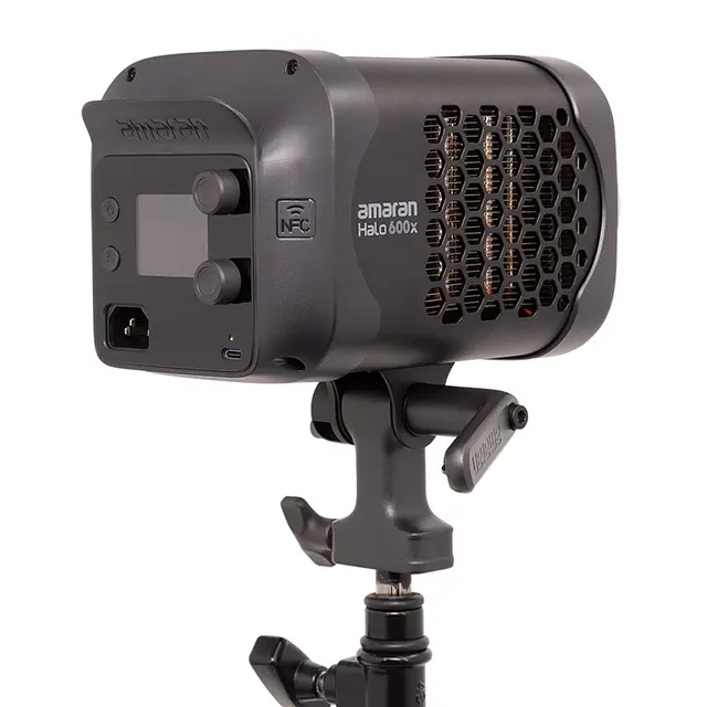 Amaran Halo 600x 600W. 2800K-6500K. Bi-Color 