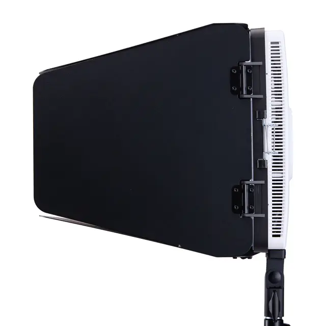 Amaran Pano 120c Barn Doors 