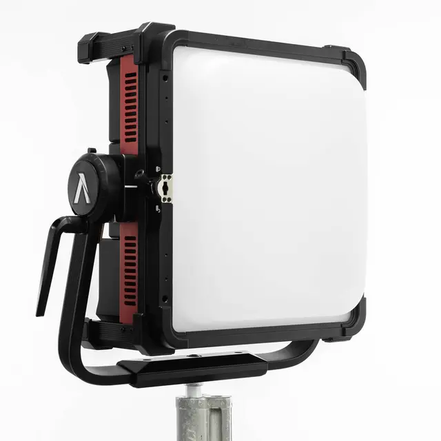 Aputure NOVA II 1x1 med Hardcase 500W justerbart fullfarge panellys 