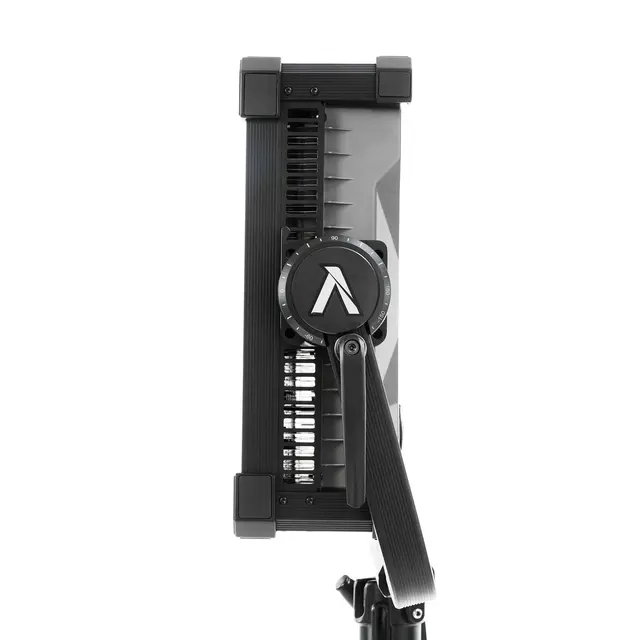 Aputure NOVA 9° 2x1 650W. 1800-20000K 