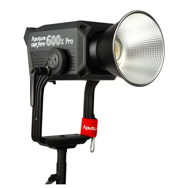 Aputure LS 600x Pro COB 2700-6500K Bi-Color LED Lampe 