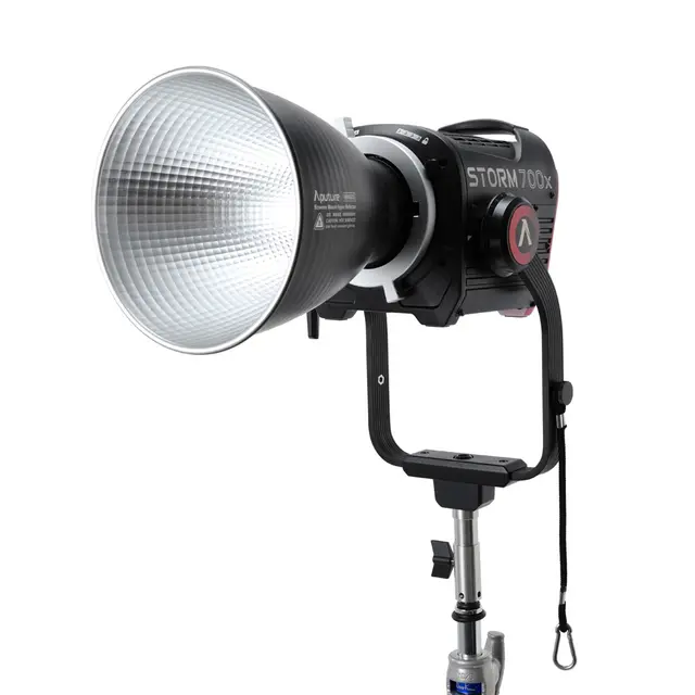 Aputure Storm 700x 700W. 2500-10000K 