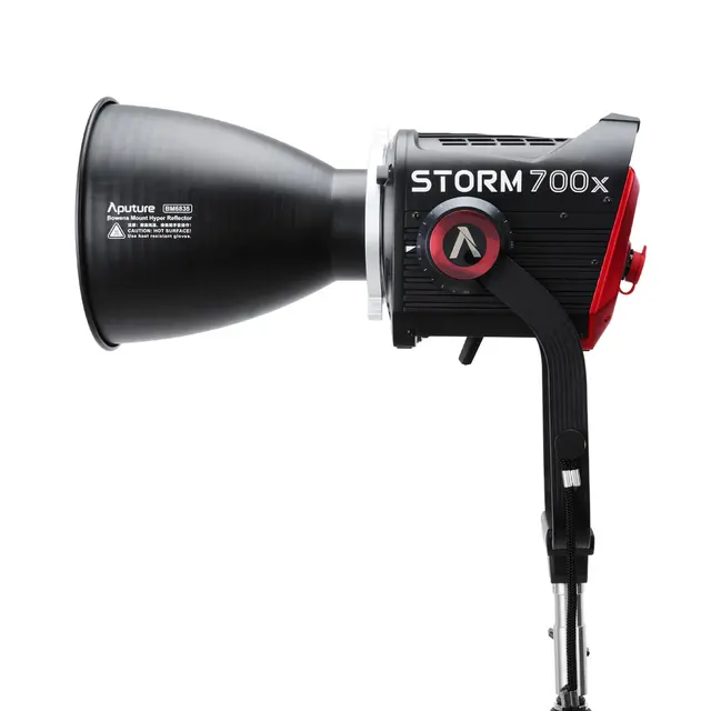 Aputure Storm 700x 700W. 2500-10000K 