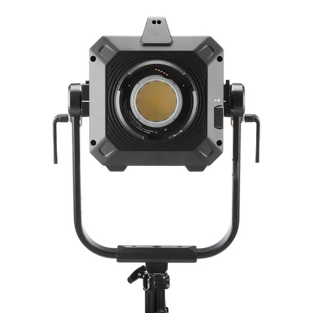 Aputure STORM CS32 