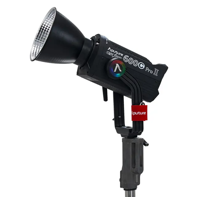 Aputure LS 600c Pro II  COB LED lampe 2300K-10000K 