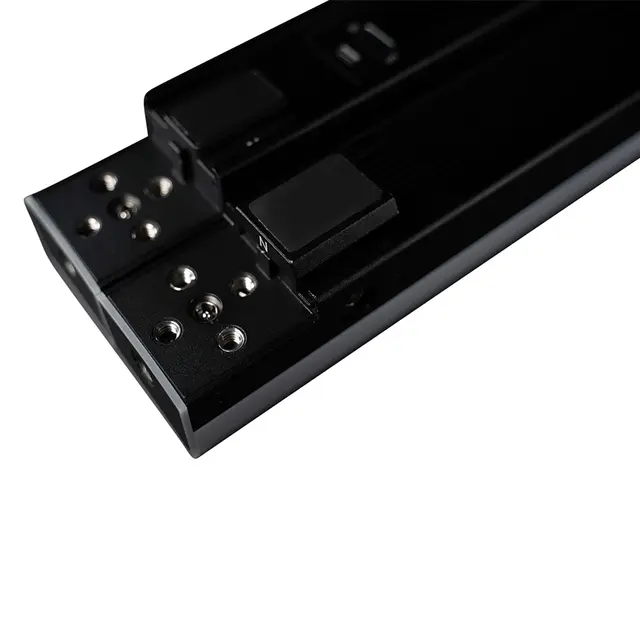 Aputure Infinibar PB12 RGBWW Pikselbar Lysstav 4-Foot (120cm) 