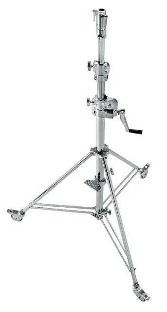 Avenger Wind Up Stand B6030CS Low Base Lysstativ m/ sveiv. Maks 2,96 m / 30 kg 