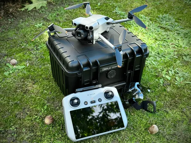 B&W Outdoor Cases Type 2000 For DJI Mini 5 Pro. Bronze Green 