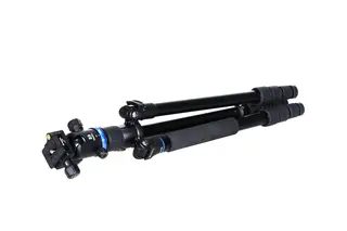 Benro iFOTO AL tripod w IB0 ballhead Fotostativ med kulehode. Aluminium