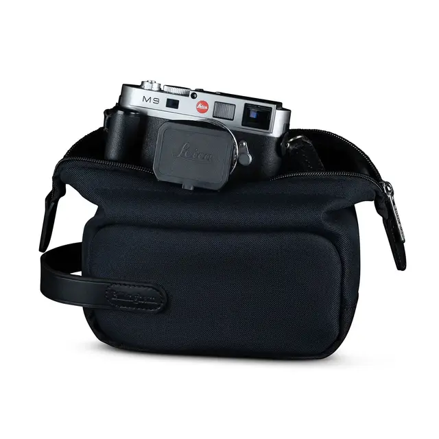 Billingham Capsule 1 Pouch Black FibreNyte/Black Leather 