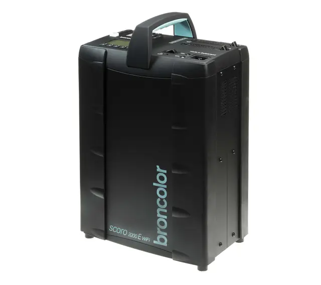 Broncolor Scoro 3200 E  RFS 2.1/WiFi blitsaggregat med 2 asymmetriske uttak 