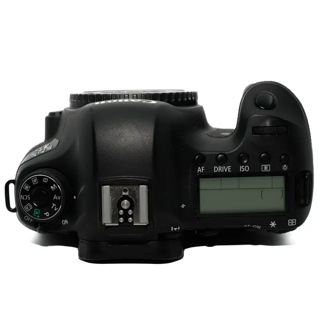 BRUKT Canon EOS 6D Tilstand: 2 |11 340 (11%) eksp. 