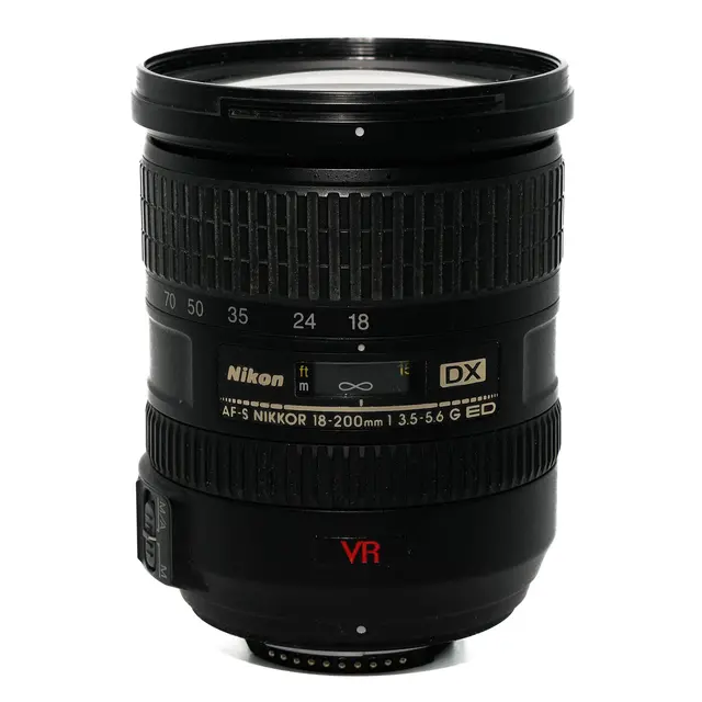BRUKT Nikon AF-S 18-200mm f/3.5-5.6 G VR Tilstand: 2 | Nikon F (DX) 