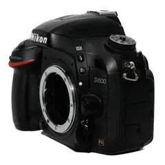 BRUKT Nikon D600 Tilstand: 4 |38817 eksp.