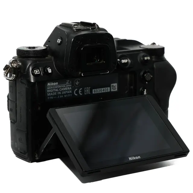 BRUKT Nikon Z6 Tilstand: 3 |42 688 (21%) eksp. 