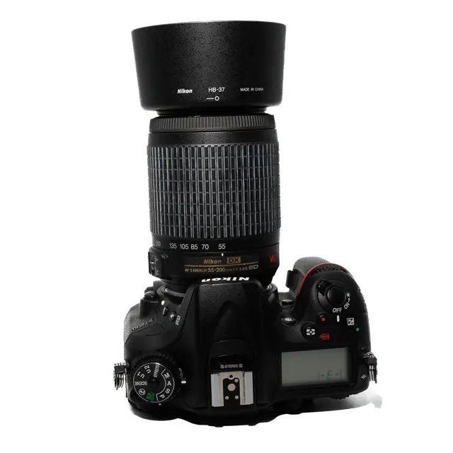 BRUKT Nikon D7200 m/55-200mm Tilstand: 2 | 6837 (5%) eksp. 