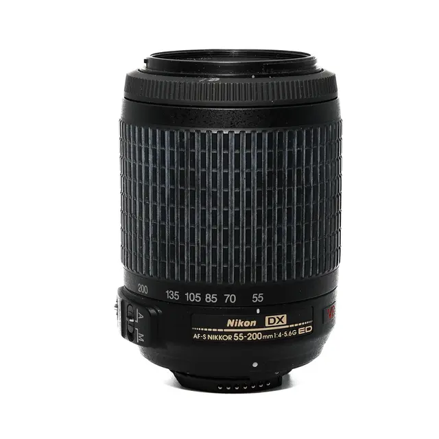 BRUKT Nikon D7200 m/55-200mm Tilstand: 2 | 6837 (5%) eksp. 