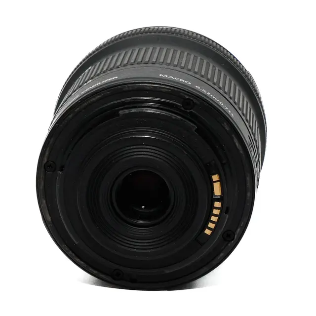 BRUKT Canon EF-S 10-18mm f/4.5-5.6IS STM Tilstand: 3 | Canon EF-S 