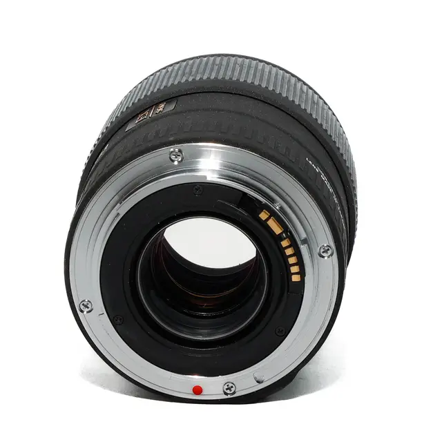 BRUKT Sigma 105mm f/2.8 Macro EX DG HSM Tilstand: 3 | Canon EF 