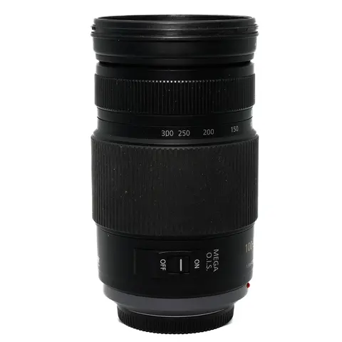 BRUKT Panasonic 100-300mm f/4-5.6 O.I.S. Tilstand: 2 | MFT