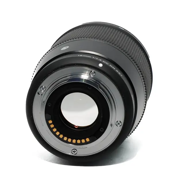 BRUKT Sigma 16mm f/1.4 DC DN C MFT Tilstand: 2 | MFT 