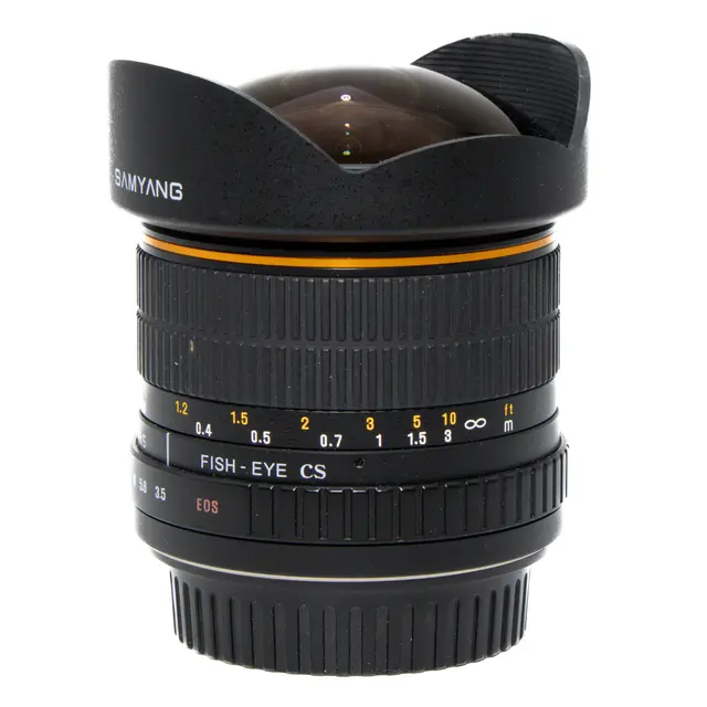 BRUKT Samyang 8mm f/3.5 Fisheye AE CS Tilstand: 3 | Canon EF 