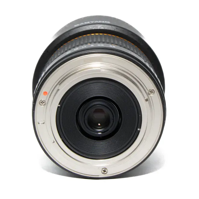 BRUKT Samyang 8mm f/3.5 Fisheye AE CS Tilstand: 3 | Canon EF 