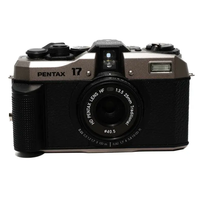 BRUKT Pentax 17 Tilstand: 2 