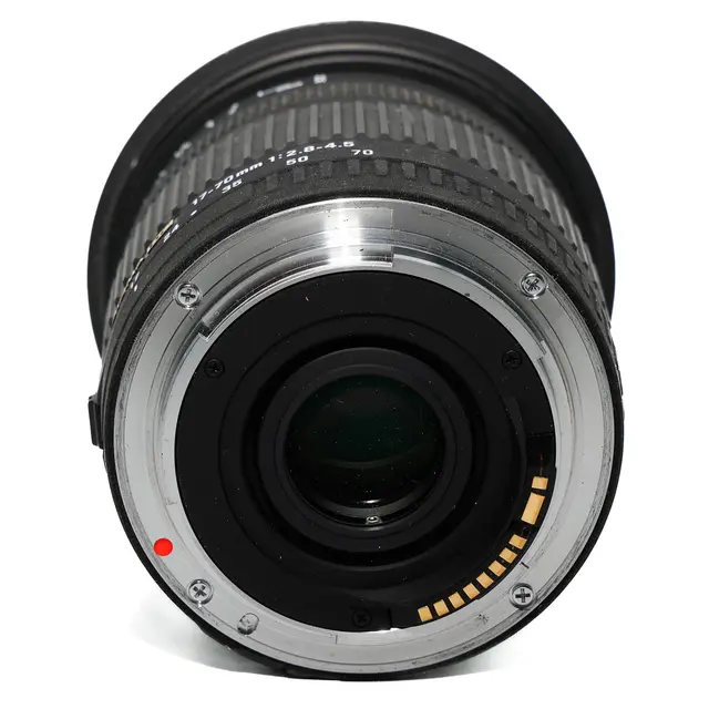 BRUKT Sigma 17-70mm f/2.8-4.5 DC Tilstand: 3 | Canon EF 