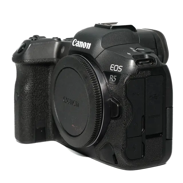 BRUKT Canon EOS R5 Tilstand: 2 |7000 eksp. 