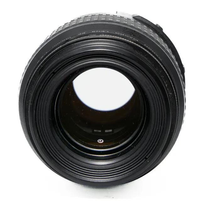 BRUKT Canon EF 100mm f/2.8 Macro Tilstand: 3 | Canon EF 