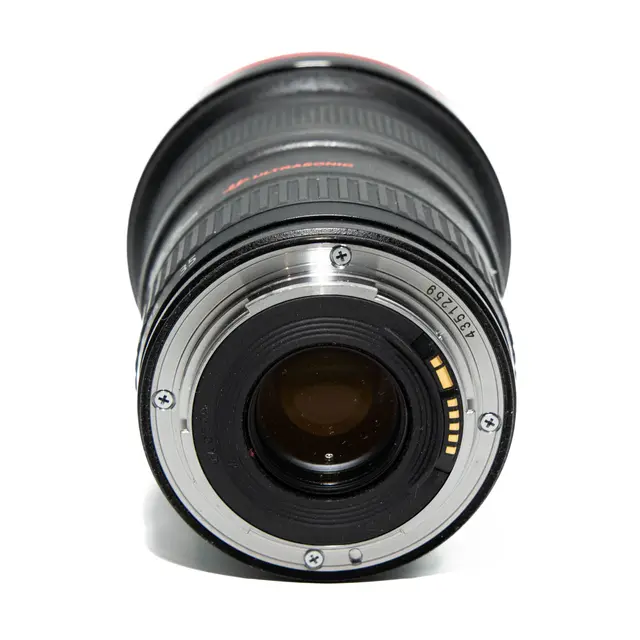BRUKT Canon EF 16-35mm f/2.8 L USM Tilstand: 3 | Canon EF 