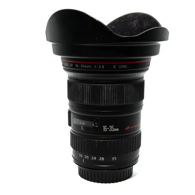BRUKT Canon EF 16-35mm f/2.8 L USM III Tilstand: 3 | Canon EF 