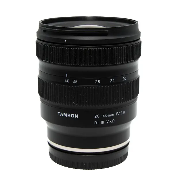 BRUKT Tamron 20-40mm f/2.8 Di III VXD Tilstand: 2 | Sony FE 