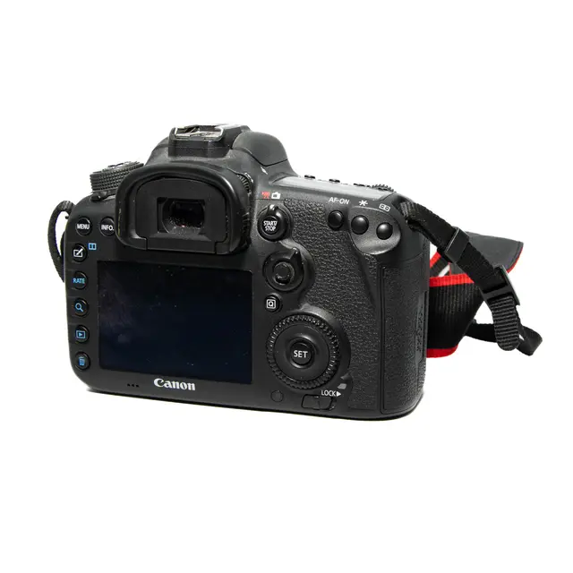 BRUKT Canon EOS 7D Mark II Tilstand: 3 |13205 eksp. 