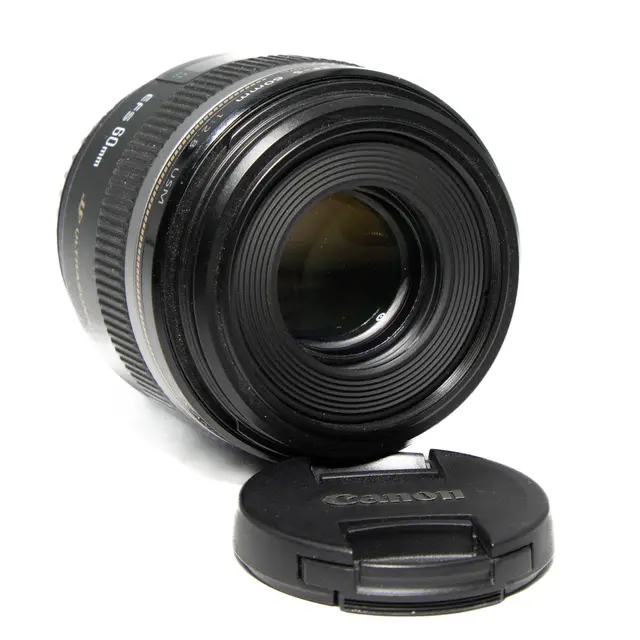 BRUKT Canon EF-S 60mm f/2.8 USM Macro Tilstand: 3 | Canon EF-S 