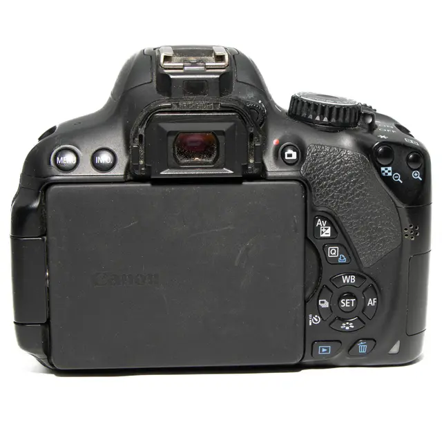 BRUKT Canon EOS 650D Tilstand: 3 |26487 eksp. 