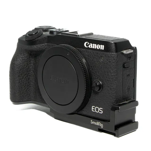 BRUKT Canon EOS M6 Mark II Tilstand: 3 |9000 eksp. 