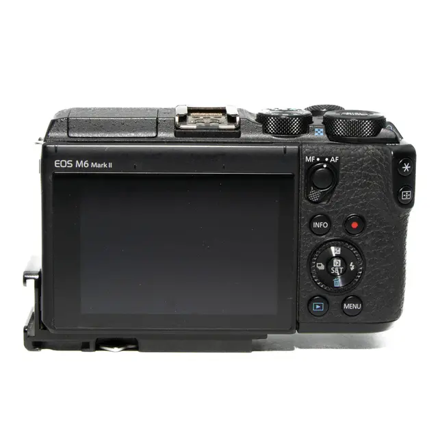 BRUKT Canon EOS M6 Mark II Tilstand: 3 |9000 eksp. 