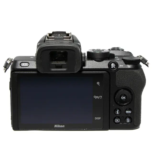BRUKT Nikon Z50 m/16-50mm og 50-250mm Tilstand: 3 | eksp. 