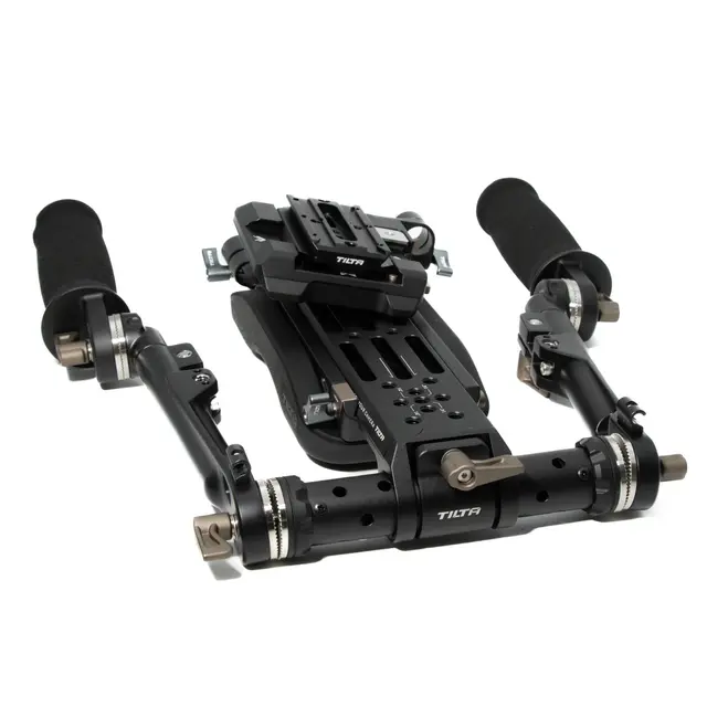 BRUKT Tilta Lightweight Shoulder Rig Tilstand: 2 