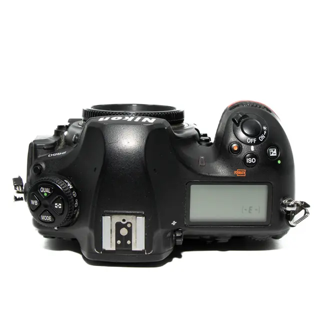 BRUKT Nikon D850 Tilstand: 3 | eksp. 