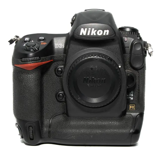 BRUKT Nikon D3s Tilstand: 3 |16262 eksp. 