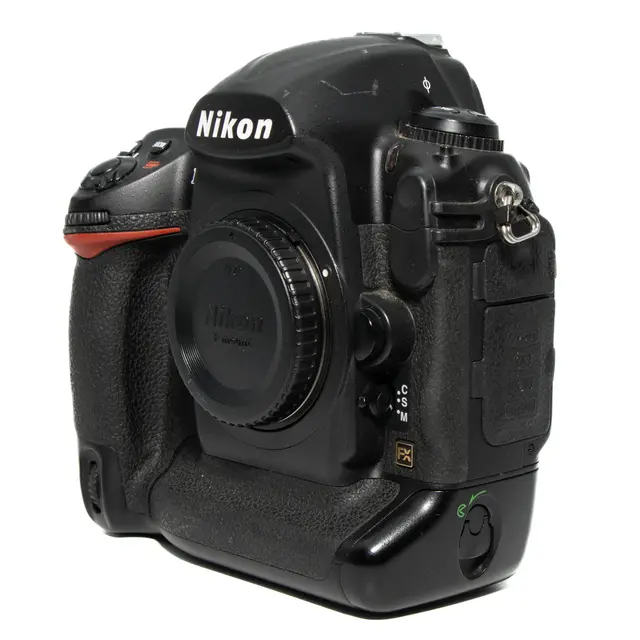 BRUKT Nikon D3s Tilstand: 3 |16262 eksp. 