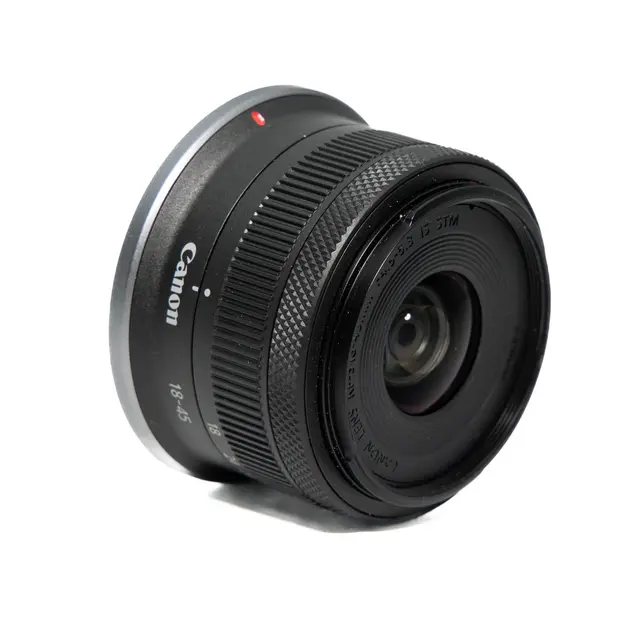 BRUKT Canon EOS R10 m/RF-S 18-45mm STM Tilstand: 2 |2000 eksp. 