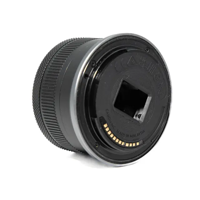 BRUKT Canon EOS R10 m/RF-S 18-45mm STM Tilstand: 2 |2000 eksp. 
