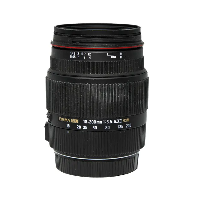 BRUKT Sigma 18-200mm f/3.5-6.3 DC II HSM Tilstand: 3 | Canon EF 